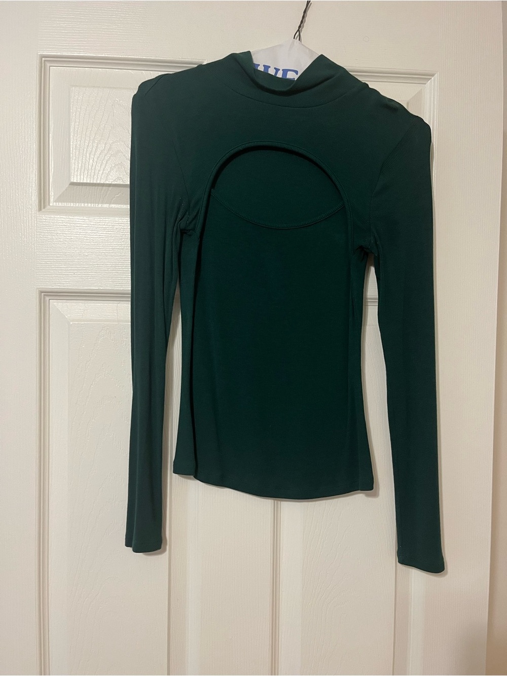 Lulus size small Long-Sleeve ribbed mock neck cutout forest green women’s shirt